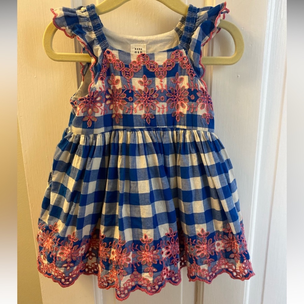 Baby Gap gingham dress 12-18months. Gingham, embroidered, summer